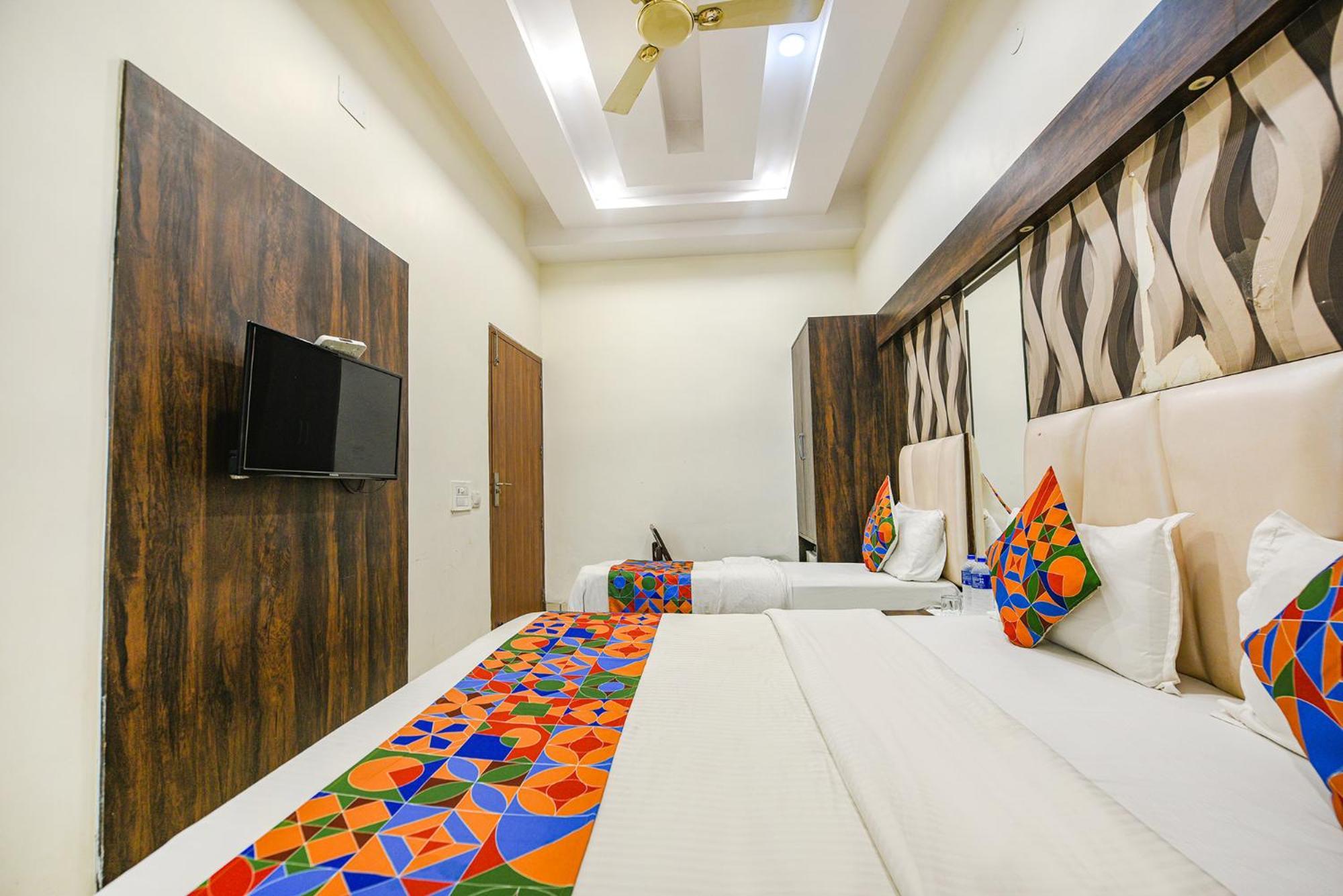 Fabhotel Savera Park Amritsar Exterior foto